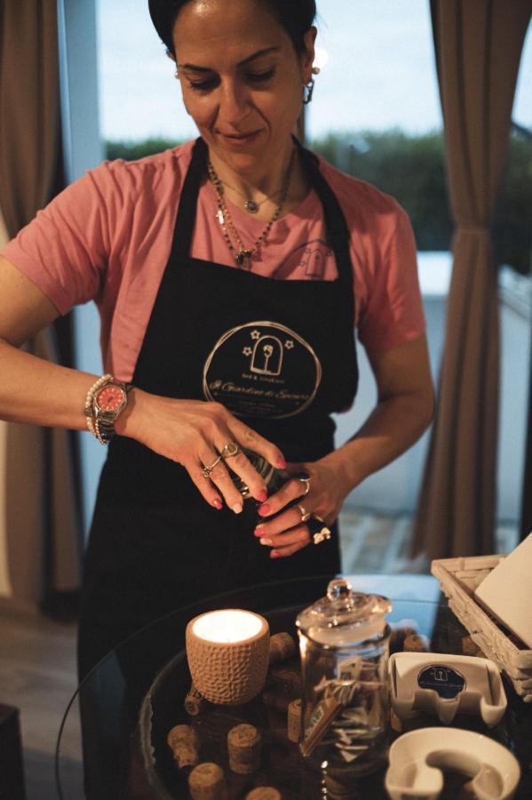 ロッカ・サン・ジョヴァンニ Il Giardino Di Epicuro Bed & Breakfast エクステリア 写真